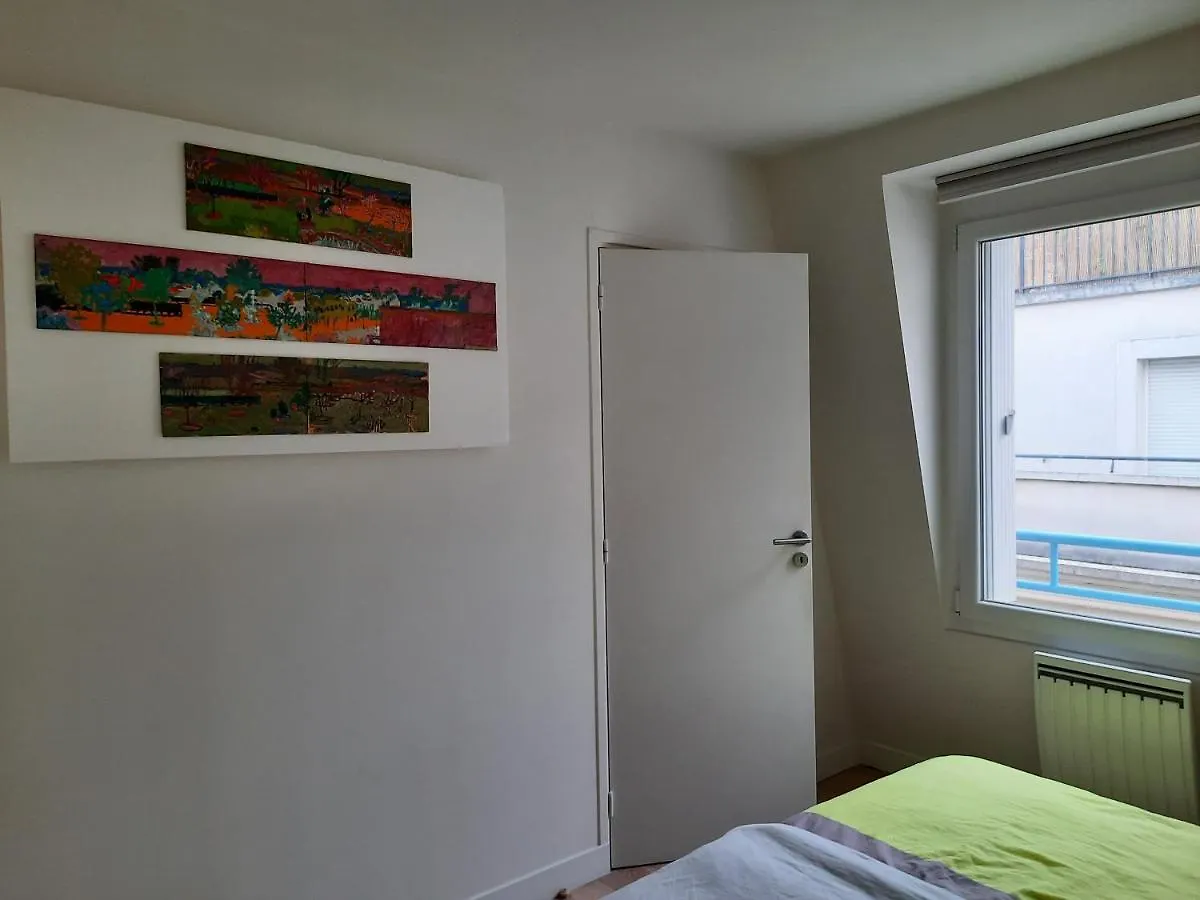 Lejlighed In The Heart Of By Weekome Paris